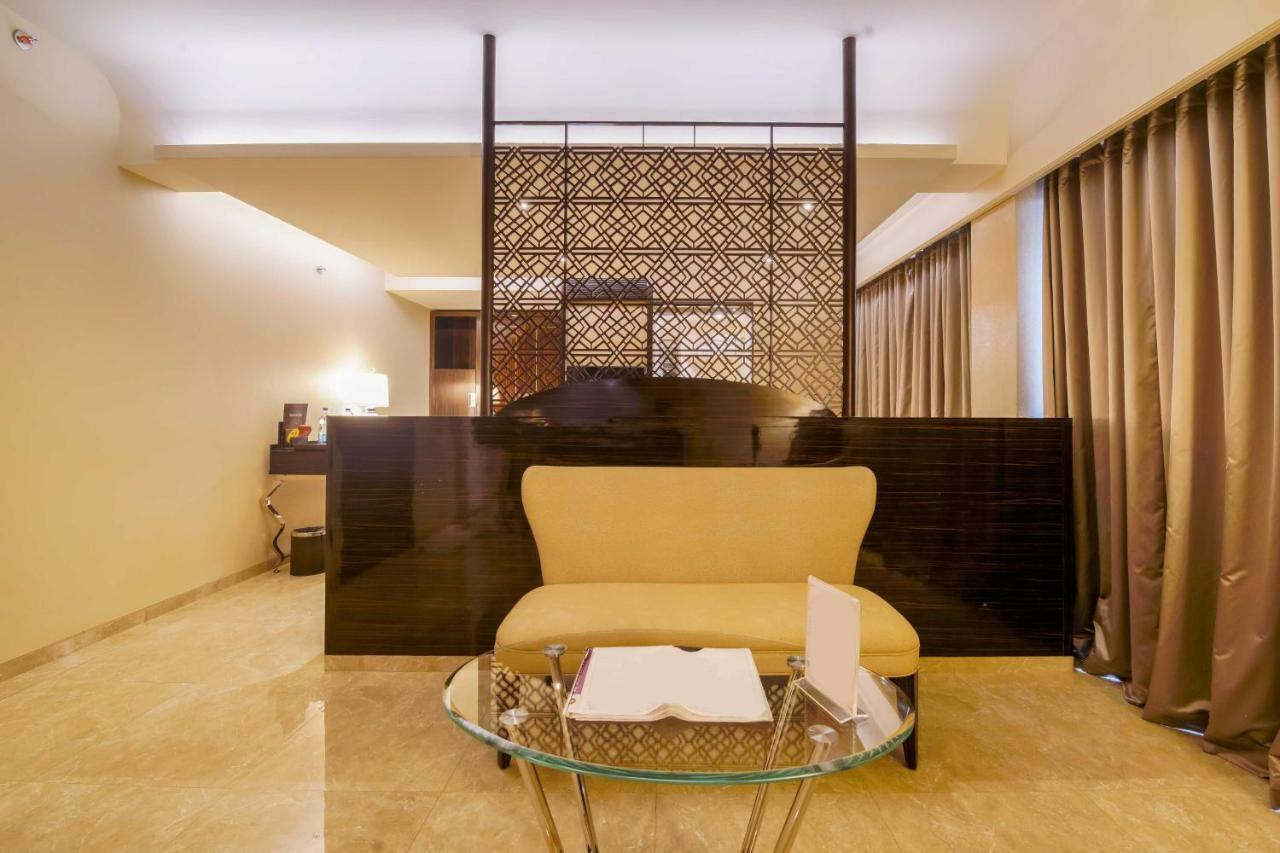 Sai Palace Grand, Malad Mumbai Luaran gambar