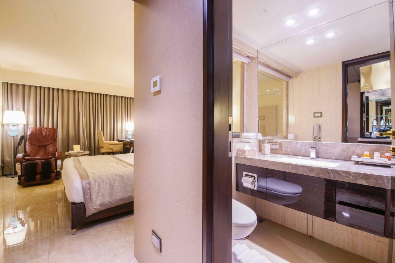 Sai Palace Grand, Malad Mumbai Luaran gambar