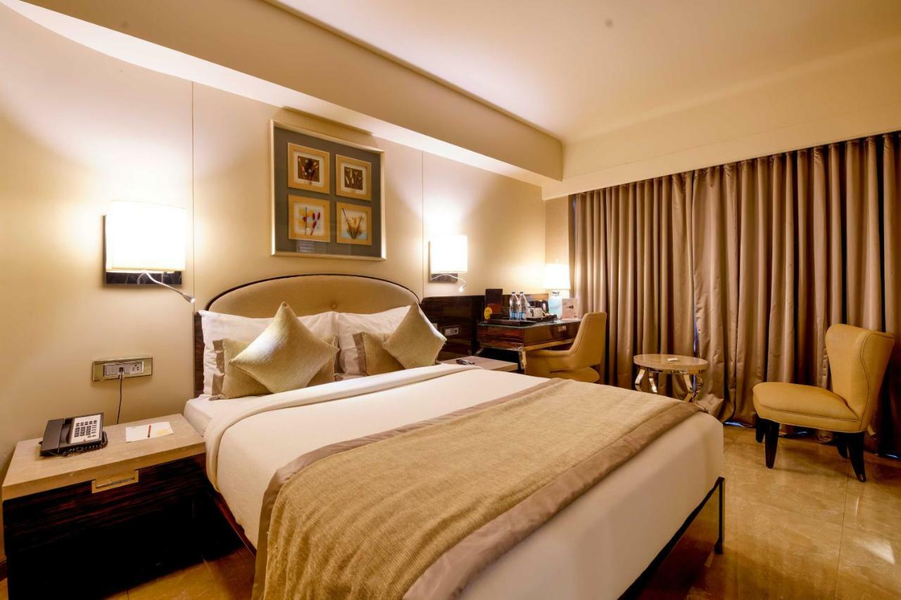 Sai Palace Grand, Malad Mumbai Luaran gambar